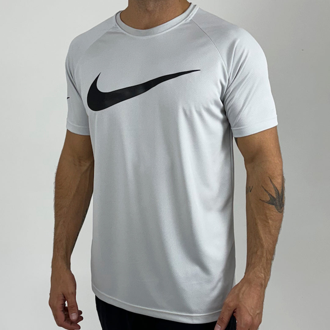 (G1 ao G4) Camiseta Dry Fit Nike Expance